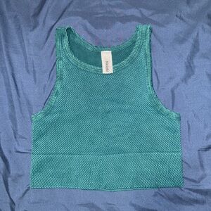 Nikibiki One Size Cropped tank